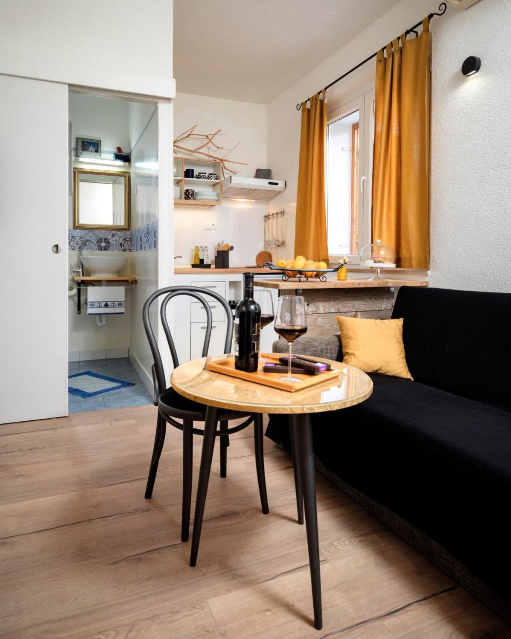 Apartment Bosiljak Jelsa  Extérieur photo